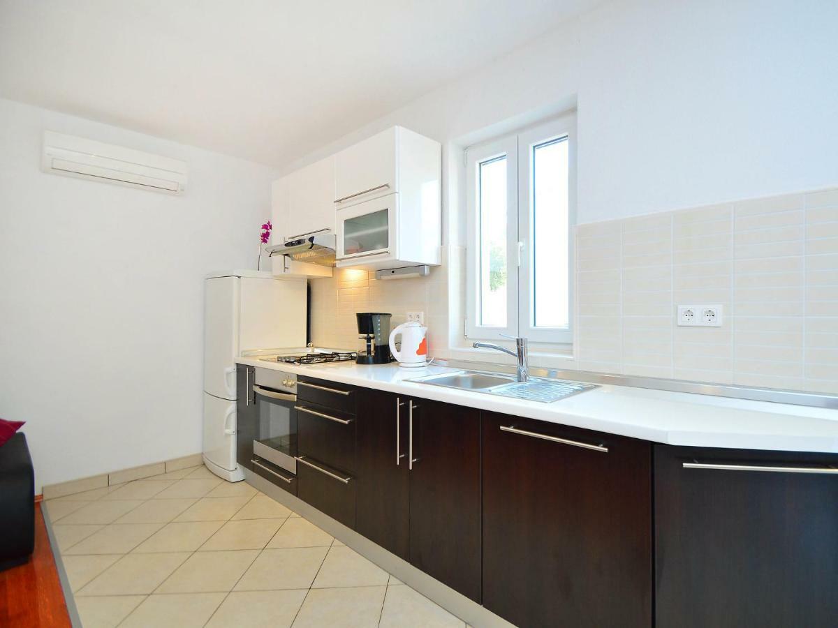 Apartment Ante-2 By Interhome بروداريكا المظهر الخارجي الصورة