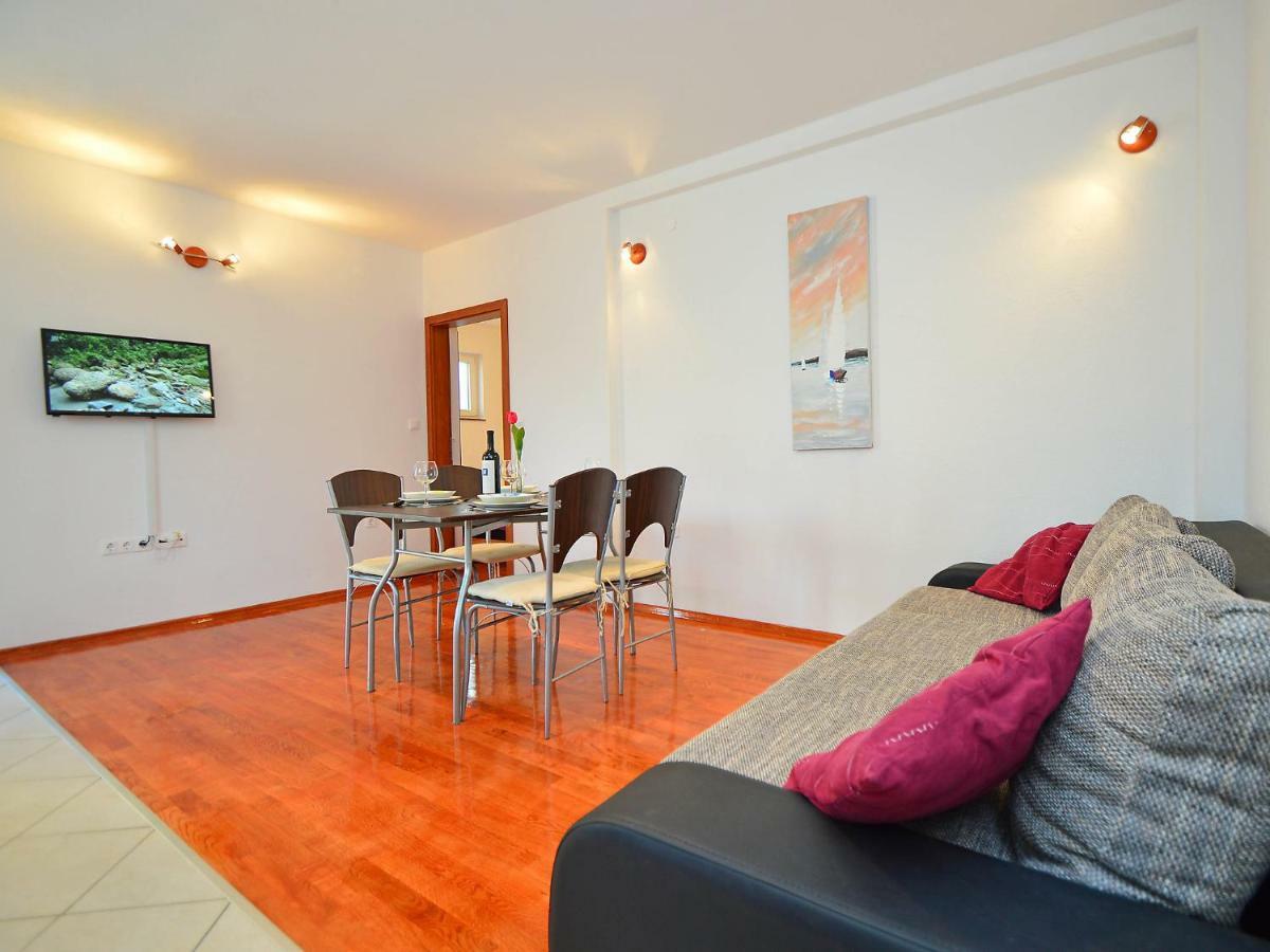 Apartment Ante-2 By Interhome بروداريكا المظهر الخارجي الصورة